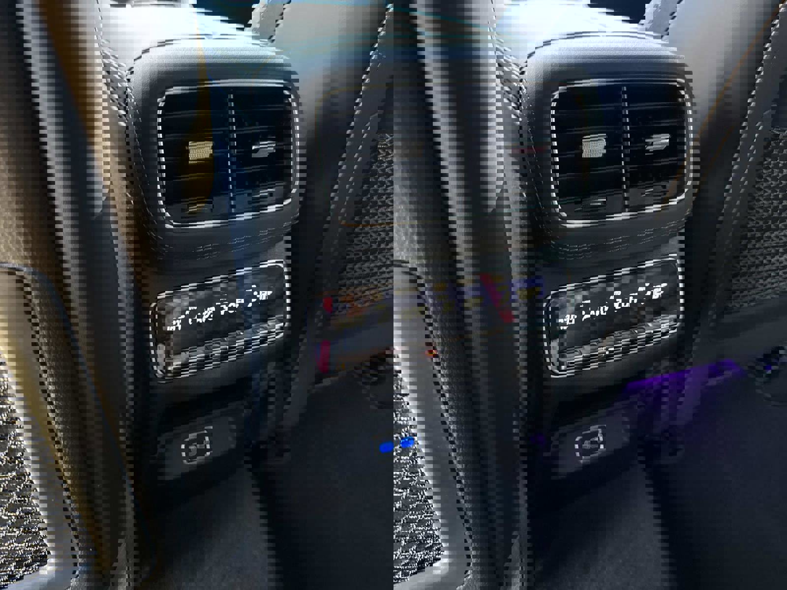 Used 2024 Mercedes-Benz GLE 53 AMG 4MATIC image 18