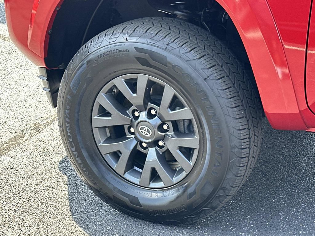 Used 2020 Toyota Tacoma SR5 AWD/4WD image 31