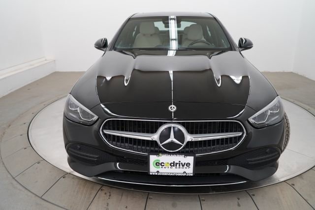 Used 2025 Mercedes-Benz C 300 4MATIC Sedan image 2