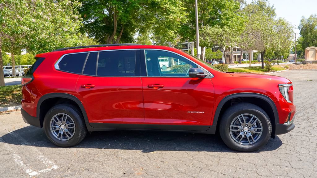New 2025 GMC Acadia Elevation image 7