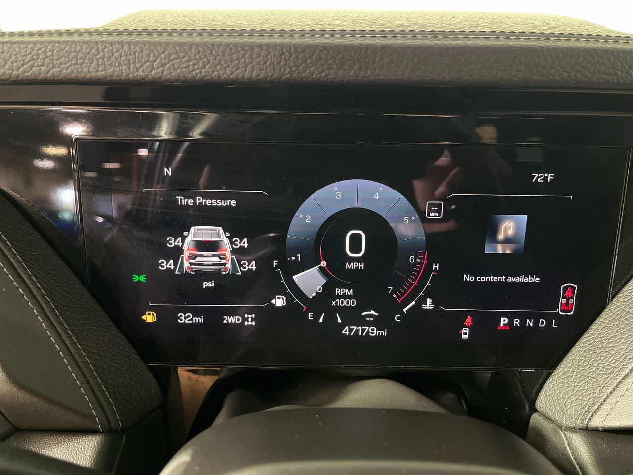 Used 2025 GMC Yukon Denali AWD/4WD image 17