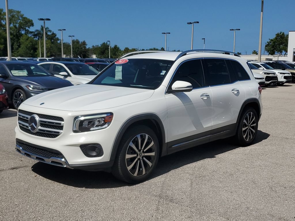 Used 2021 Mercedes-Benz GLB 250 4MATIC image 8