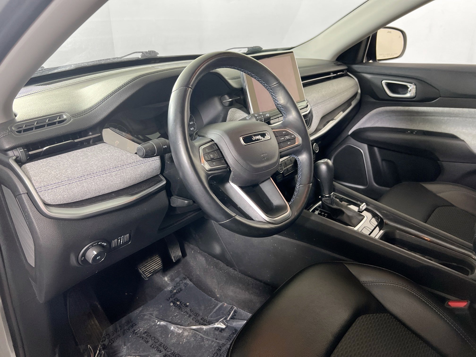 Used 2022 Jeep Compass Latitude w/ Convenience Group image 9