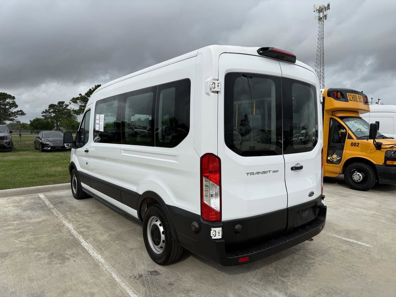 Certified 2019 Ford Transit 350 XL image 5