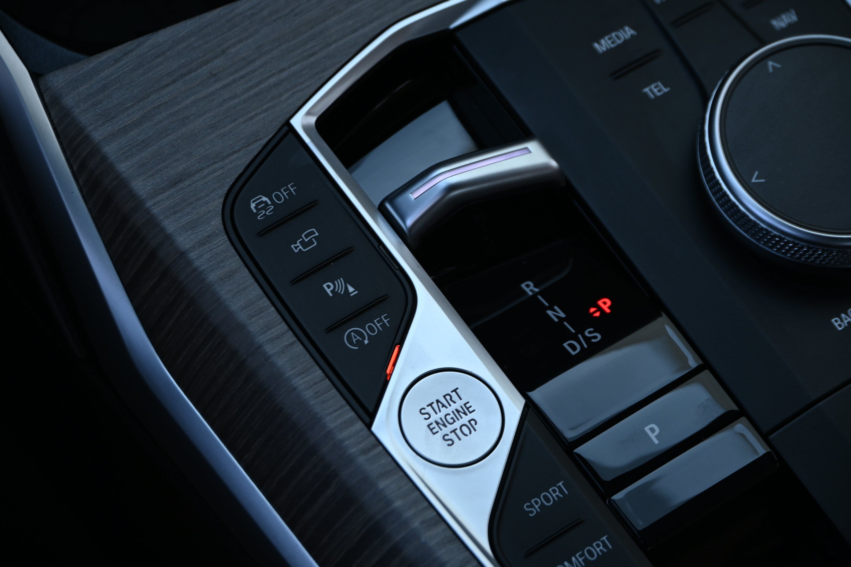 Certified 2025 BMW 330i Sedan RWD image 21