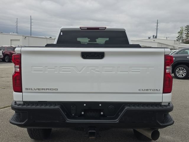 Used 2025 Chevrolet Silverado 2500 Custom w/ Custom Value Package image 4
