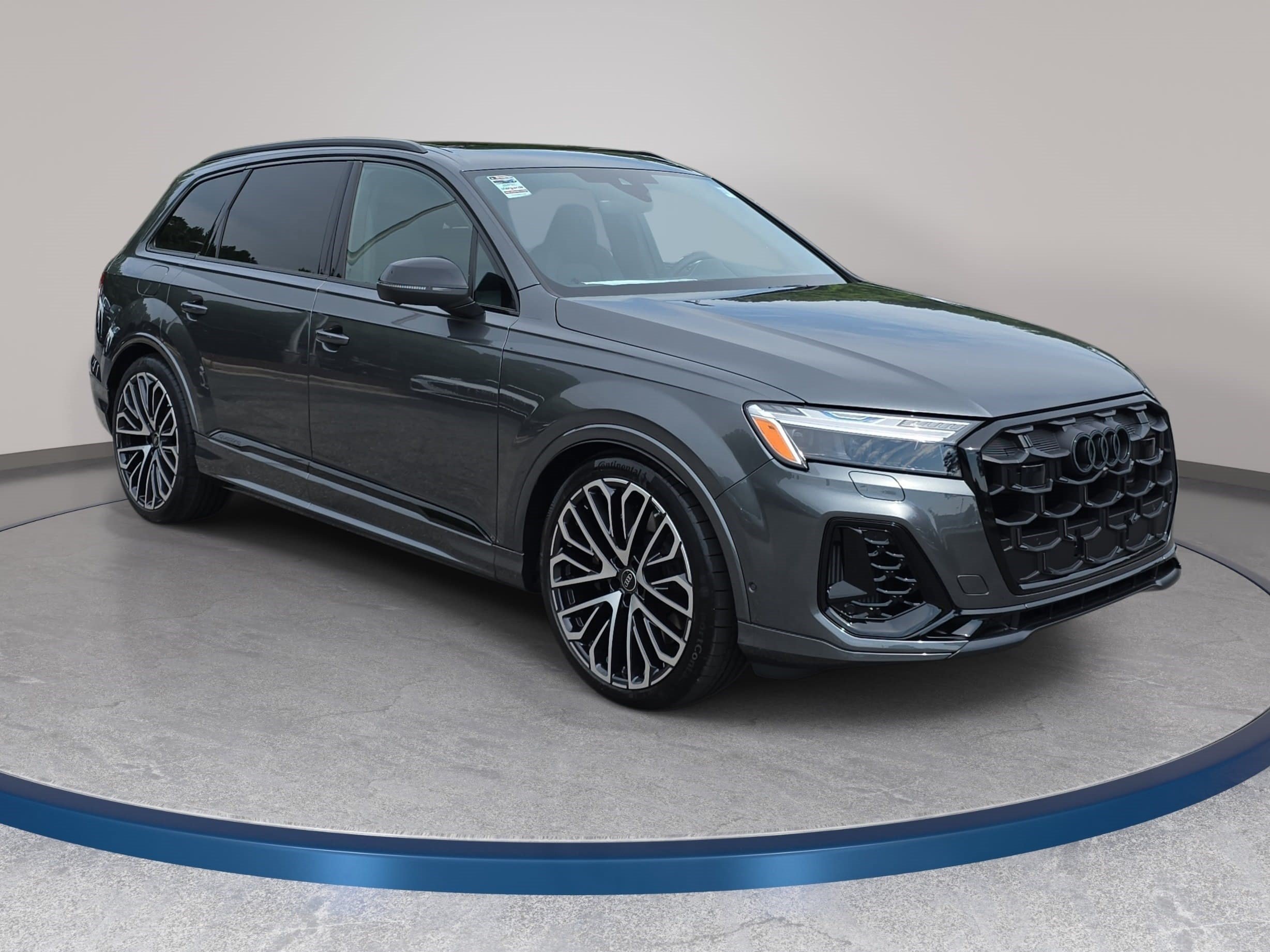 New 2026 Audi SQ7 Prestige AWD/4WD image 3