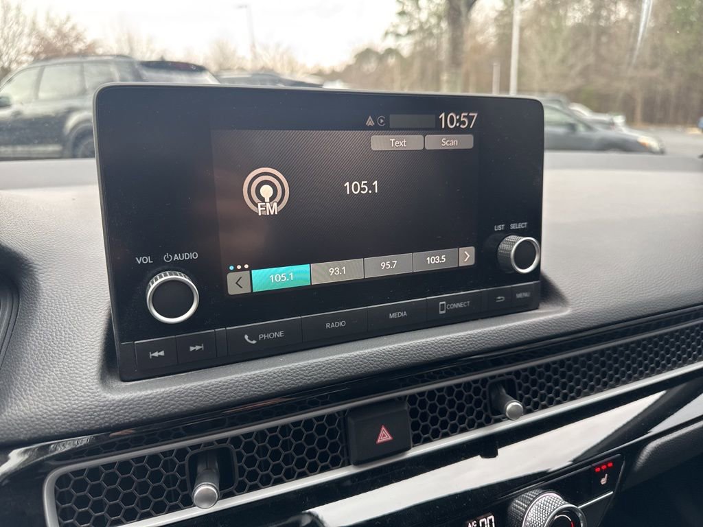 Used 2025 Honda Civic Sport image 4