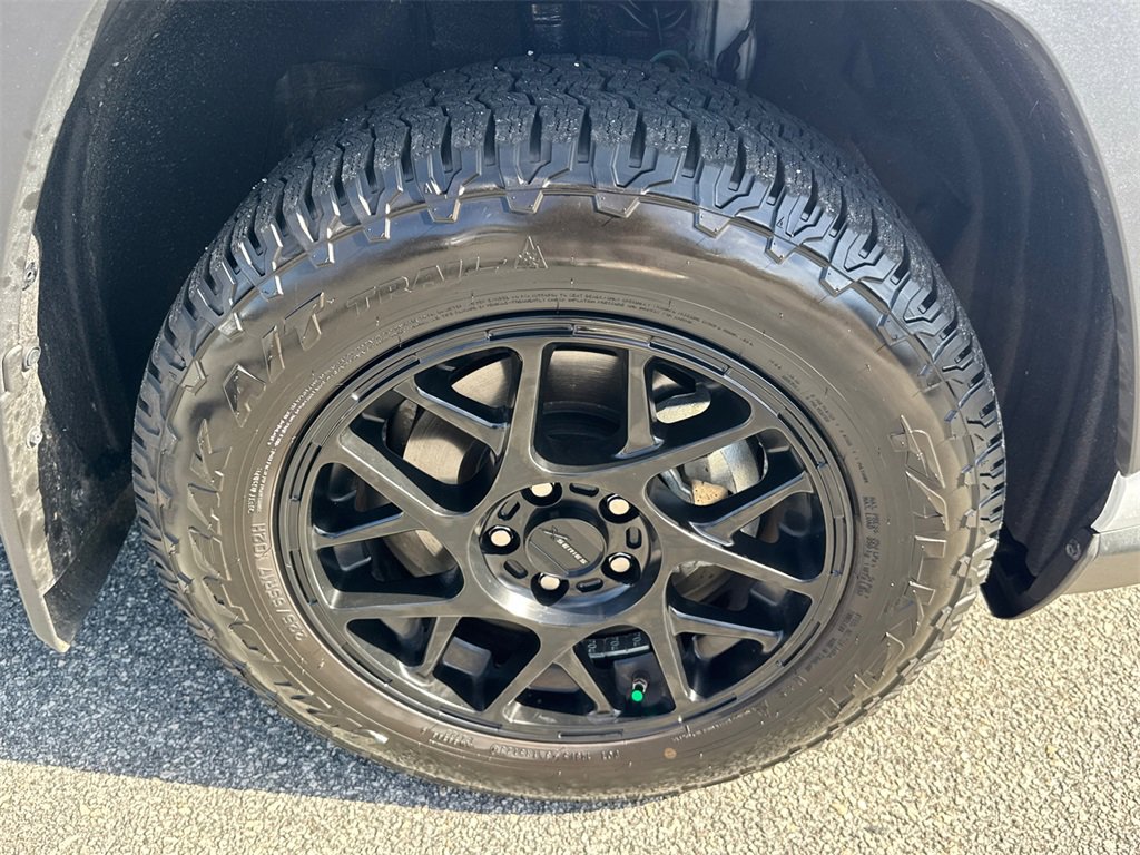 Used 2024 Toyota RAV4 XLE image 12