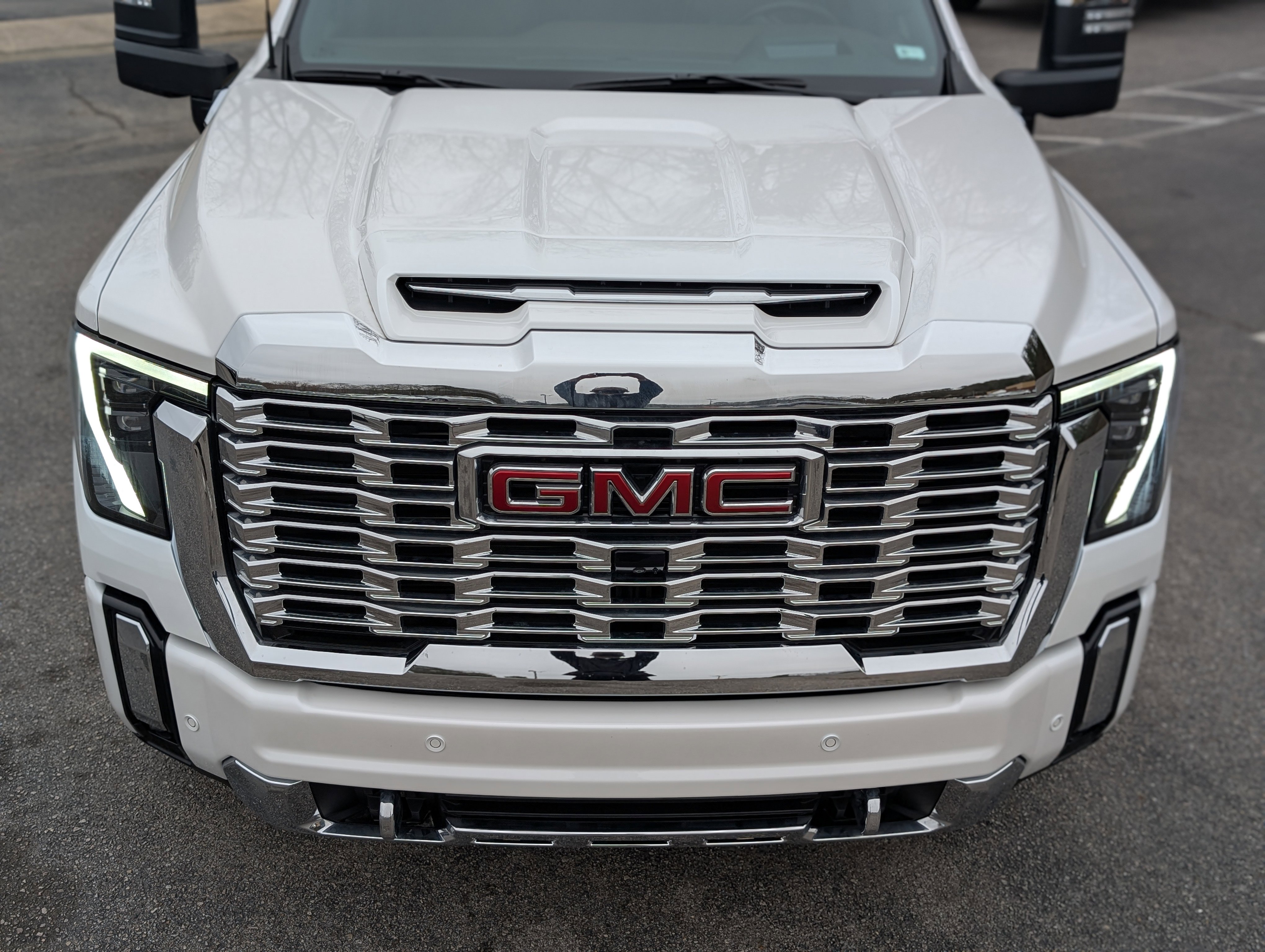 Used 2024 GMC Sierra 2500 Denali w/ Denali Reserve Package image 12
