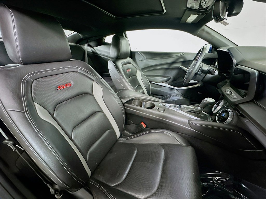 Used 2021 Chevrolet Camaro SS image 12