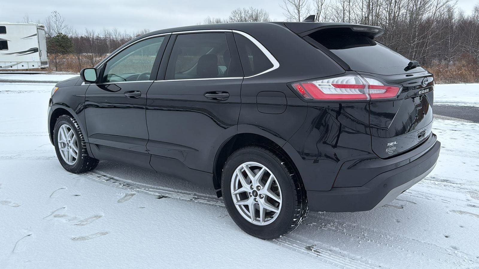 Used 2023 Ford Edge SEL image 10