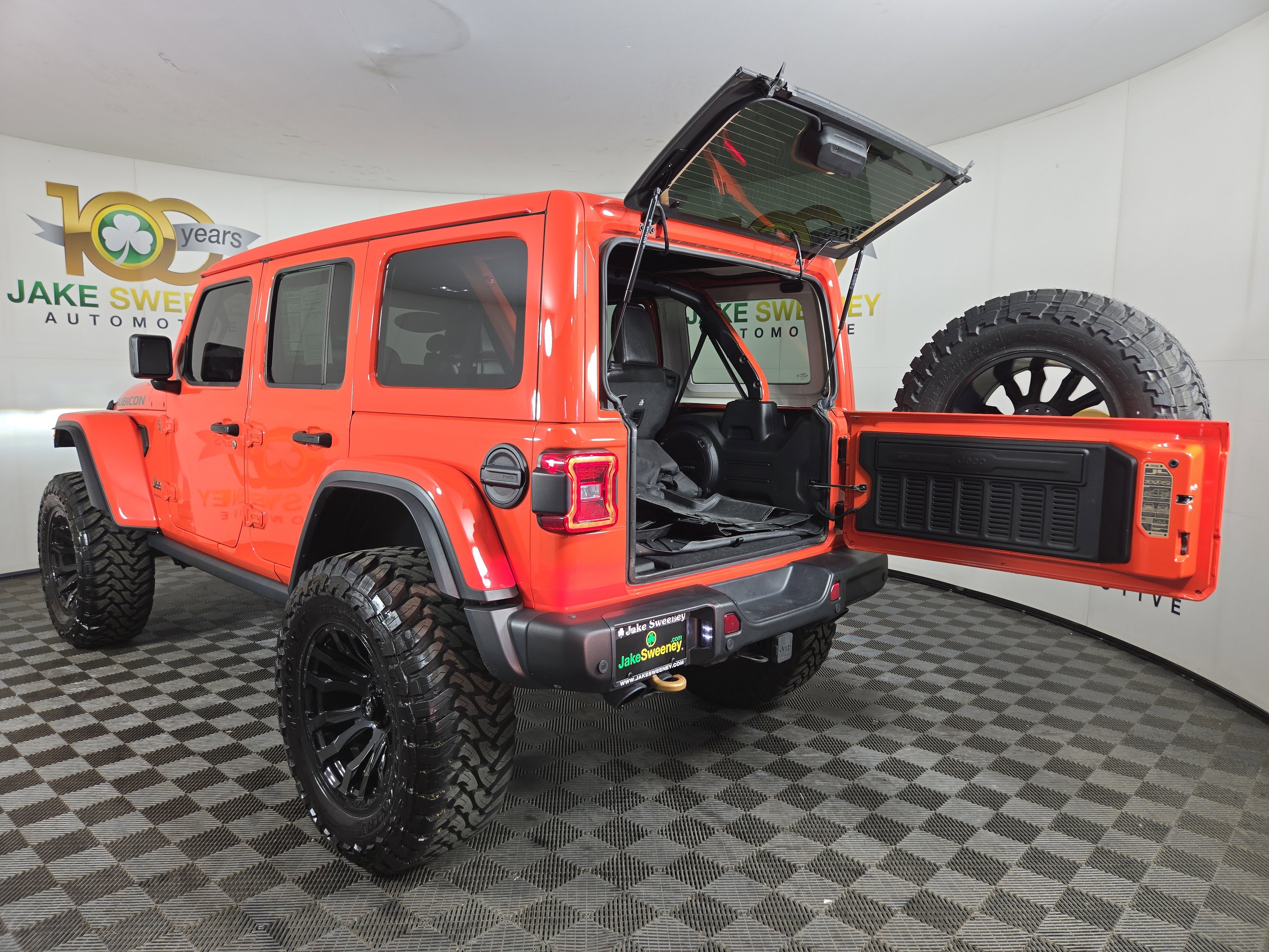 Used 2023 Jeep Wrangler Rubicon 392 w/ Trailer Tow Package image 32