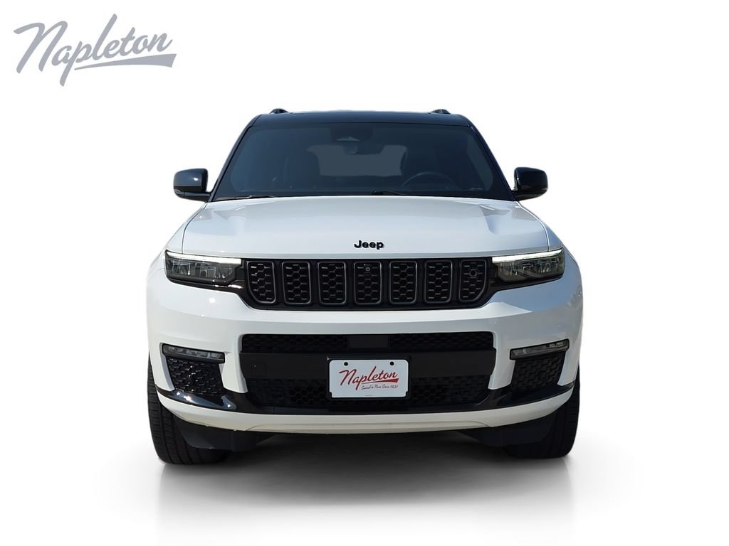 Used 2023 Jeep Grand Cherokee L Summit AWD/4WD image 9