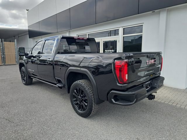 Certified 2022 GMC Sierra 2500 Denali w/ Denali Black Diamond Edition image 5