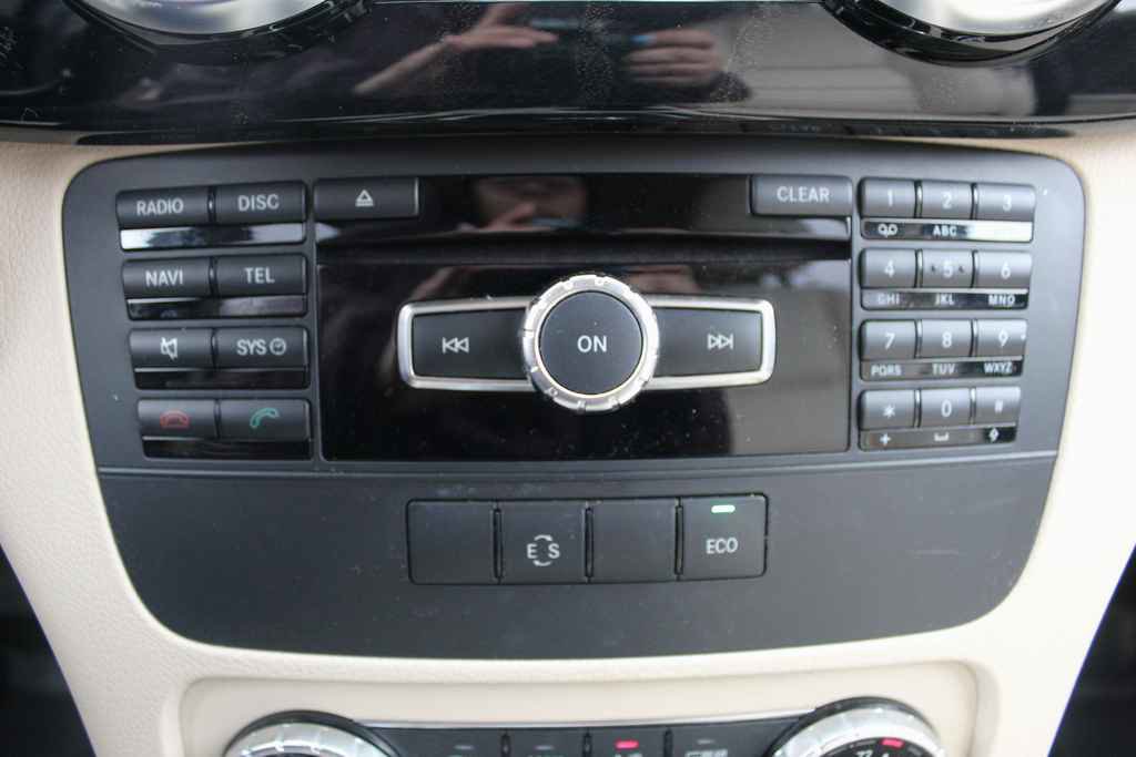 Used 2015 Mercedes-Benz GLK 350 2WD image 19