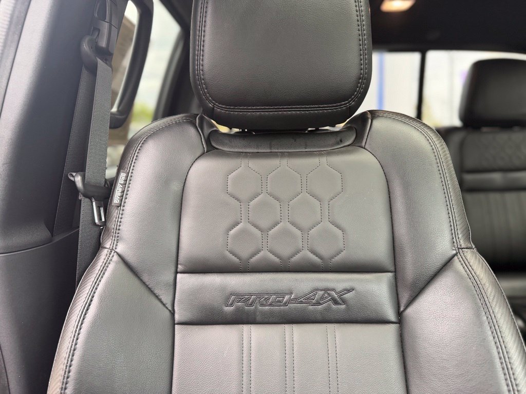 Used 2022 Nissan Frontier PRO-4X w/ Pro-4X Premium Package AWD/4WD image 34