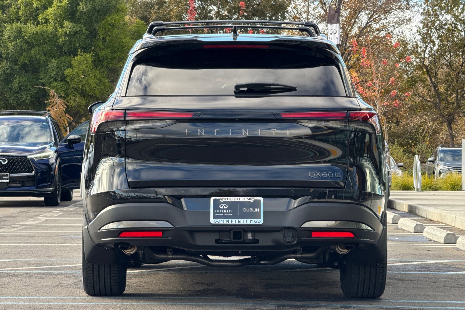 New 2026 INFINITI QX60 Autograph w/ Dark Cargo Package image 4