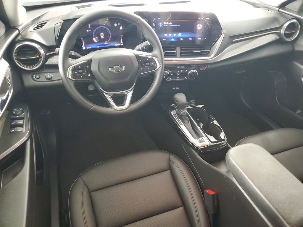 Used 2026 Chevrolet Trax ACTIV image 15