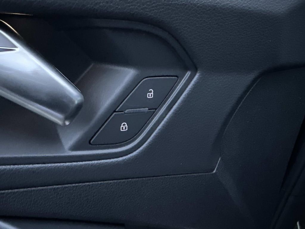 New 2025 Audi Q3 2.0T Premium Plus image 14