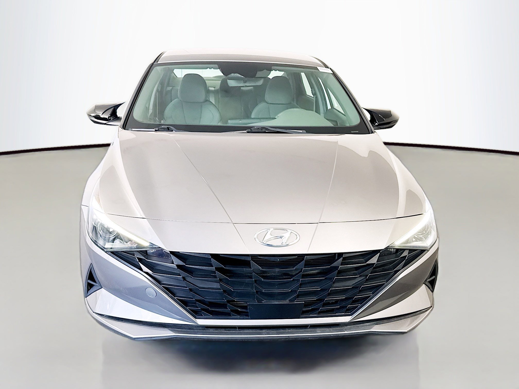 Used 2023 Hyundai Elantra SEL w/ Convenience Package FWD image 2