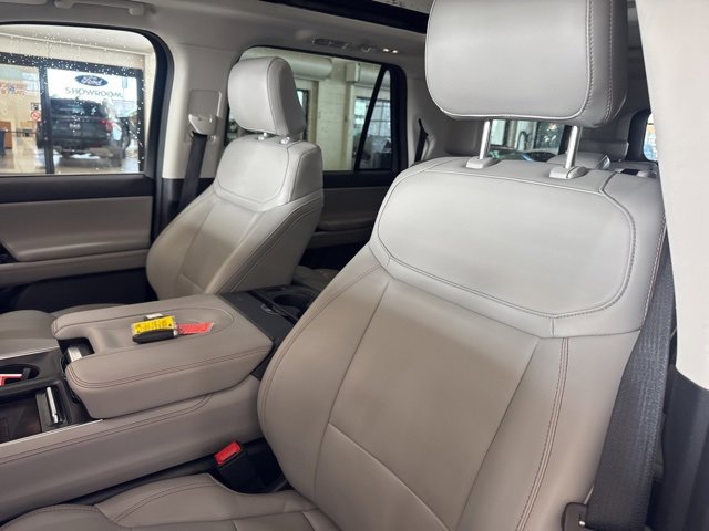 Used 2025 Ford Expedition Max Active image 29