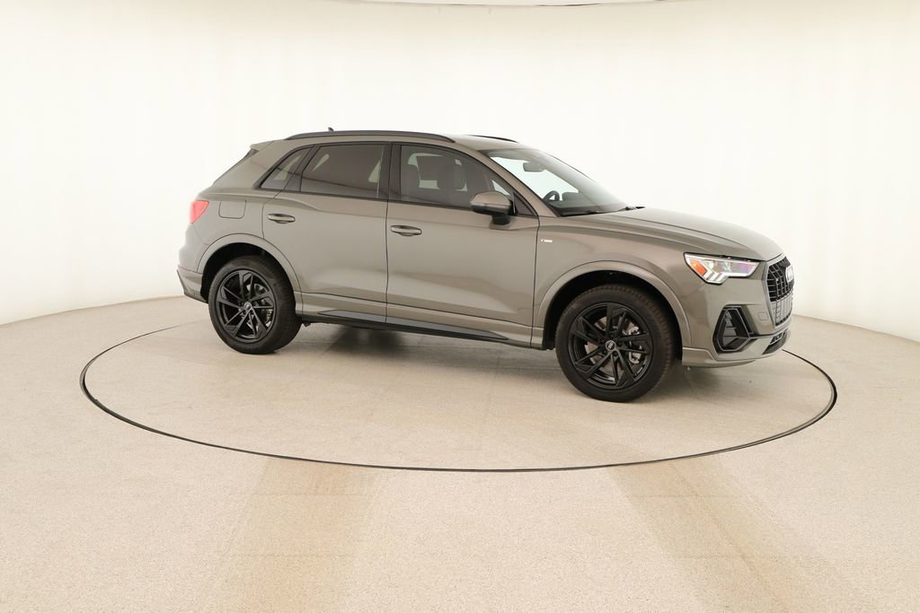 New 2025 Audi Q3 2.0T Premium image 9