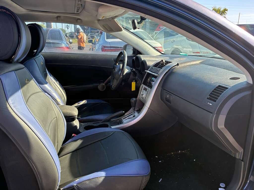 Used 2010 Scion tC FWD image 11