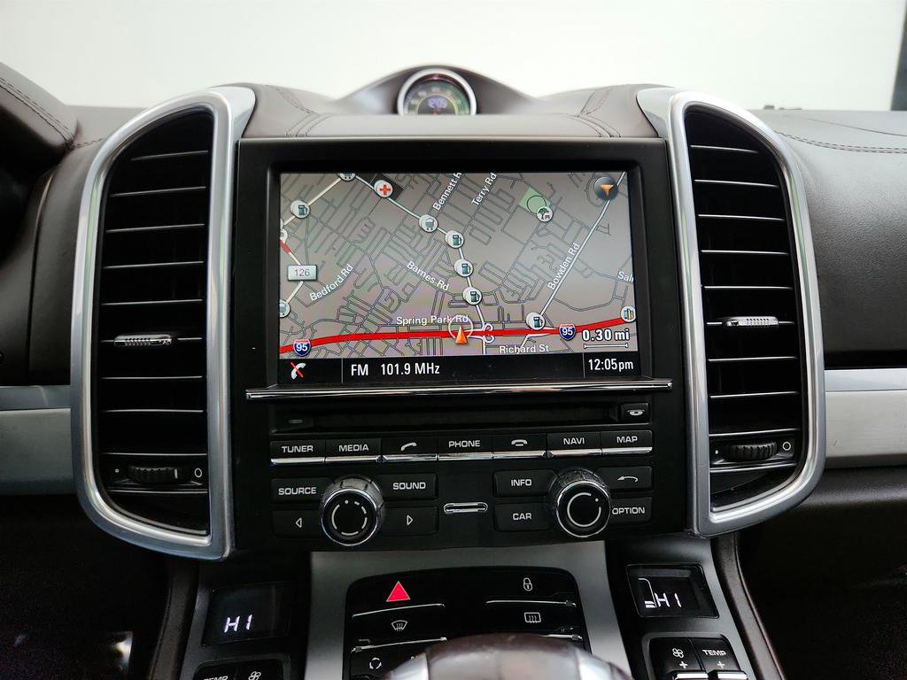 Used 2013 Porsche Cayenne GTS AWD/4WD image 21