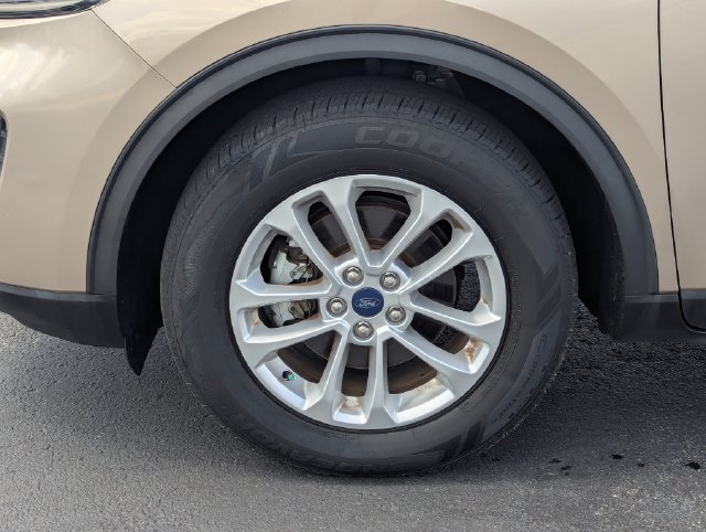 Used 2020 Ford Escape SE AWD/4WD image 38