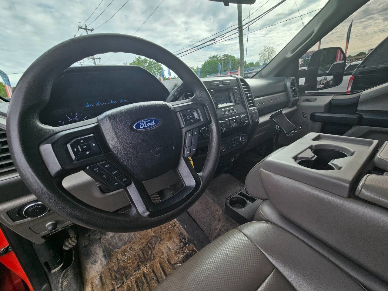 Used 2019 Ford F250 XL w/ STX Appearance Package AWD/4WD image 12