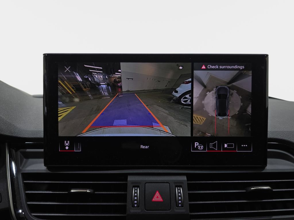 Used 2023 Audi SQ5 Prestige w/ Prestige Package image 25