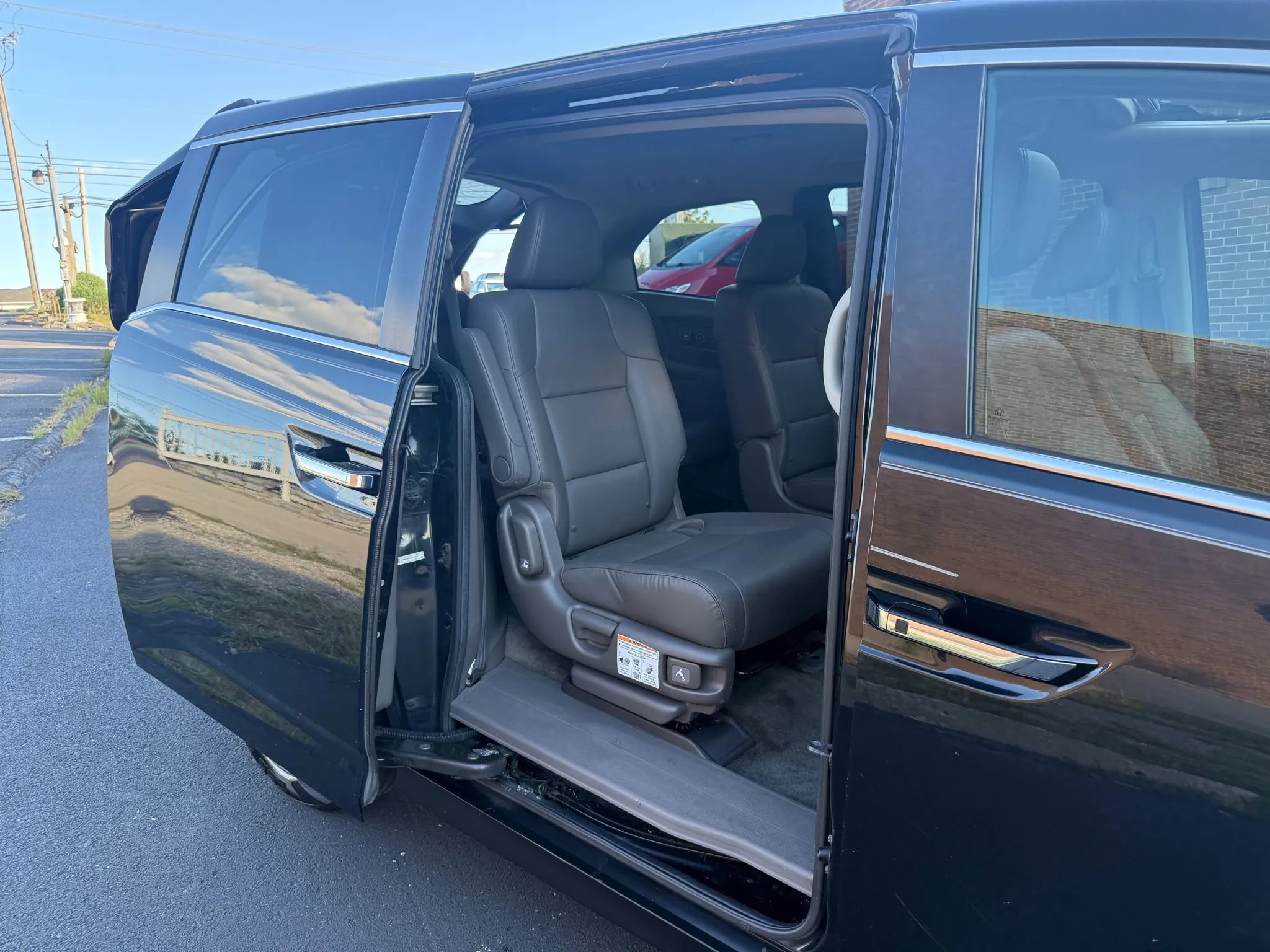 Used 2016 Honda Odyssey EX-L image 43