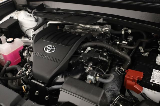 Used 2024 Toyota Grand Highlander Limited image 11