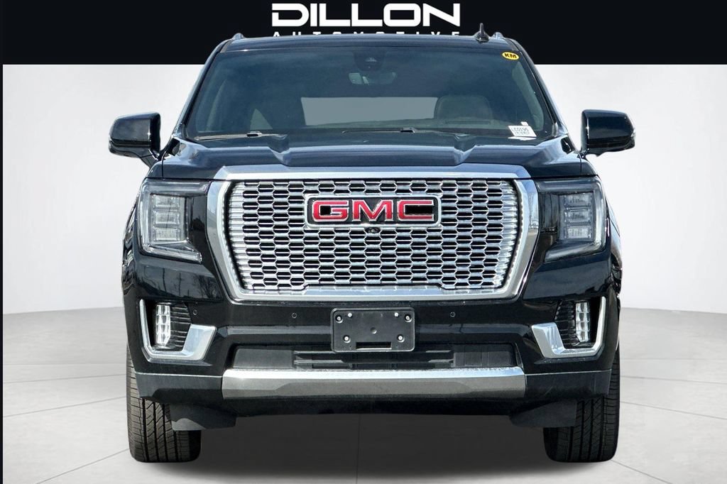 Used 2021 GMC Yukon Denali w/ Denali Premium Package AWD/4WD image 9