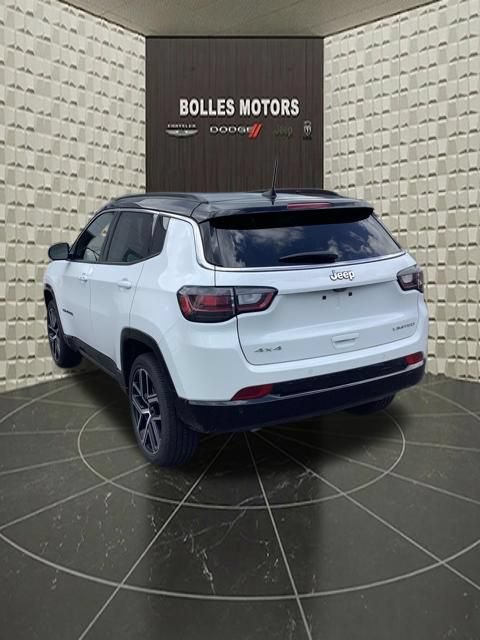 Certified 2025 Jeep Compass Limited w/ Elite Group AWD/4WD image 7