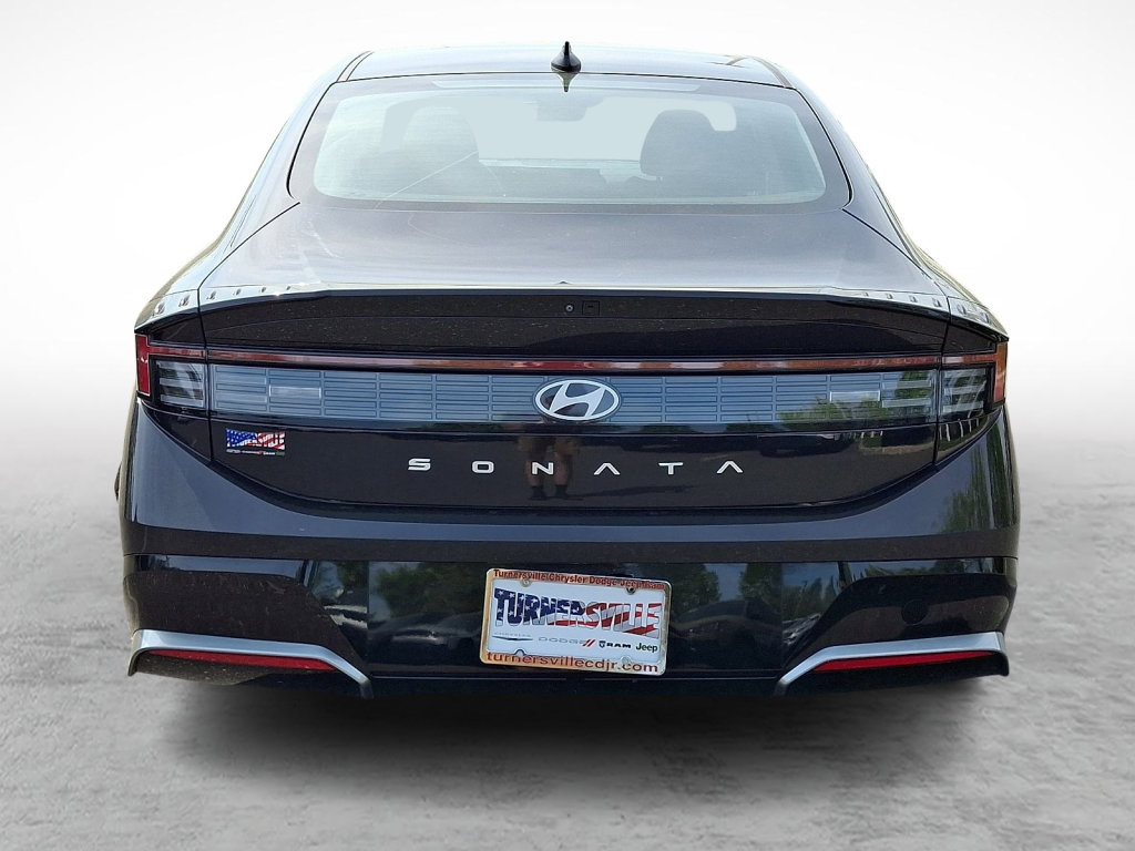 Used 2024 Hyundai Sonata SEL FWD image 4