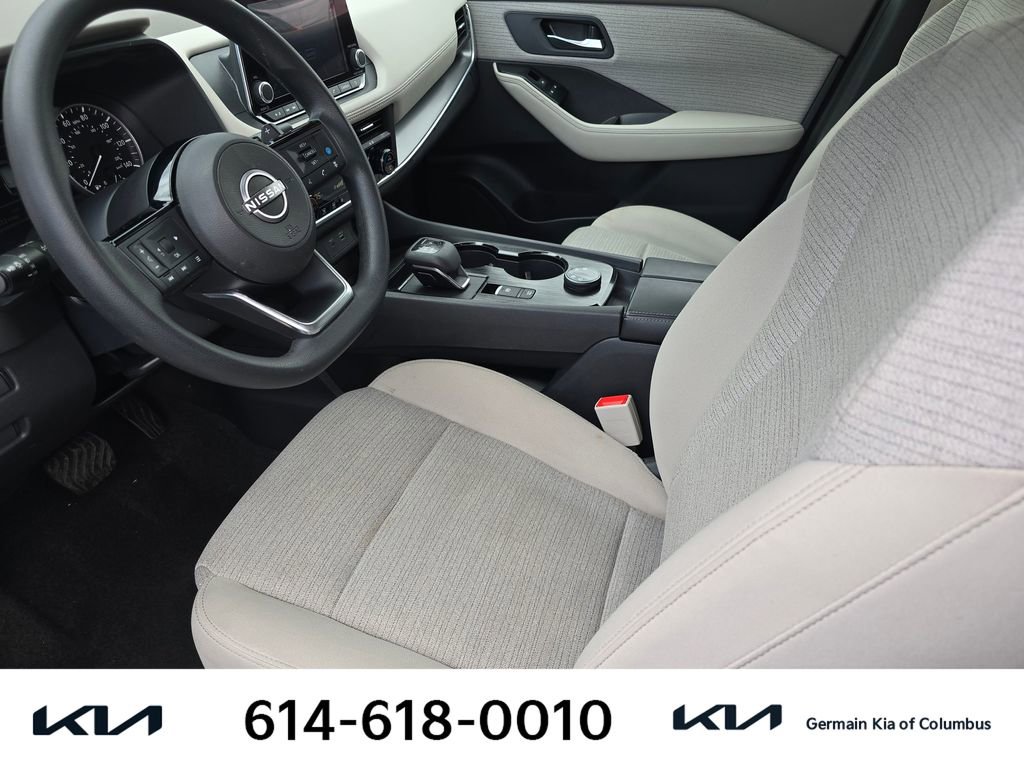 Used 2023 Nissan Rogue SV AWD/4WD image 16