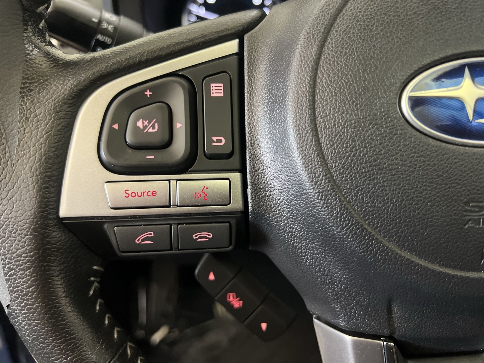Used 2017 Subaru Forester 2.5i Touring AWD/4WD image 34