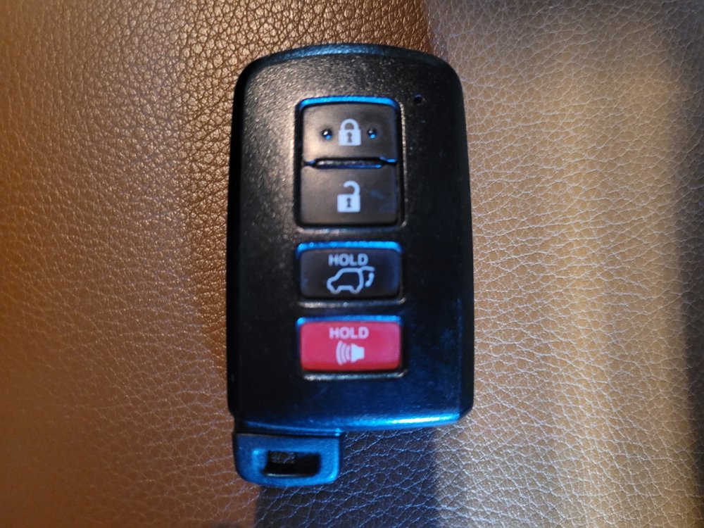 Used 2016 Toyota RAV4 Limited AWD/4WD image 32