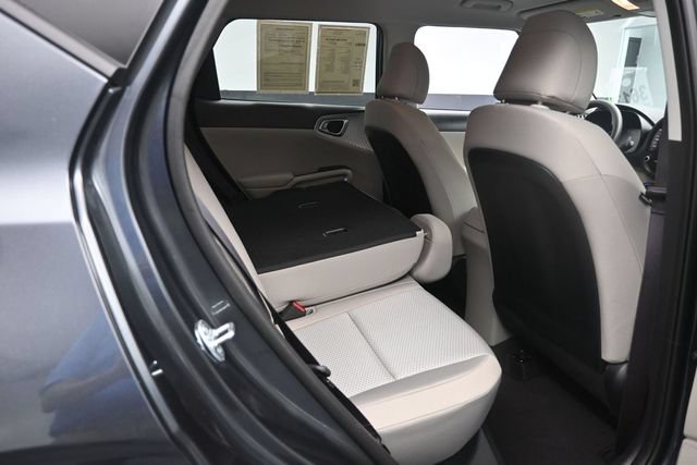 Used 2025 Kia Soul LX FWD image 24