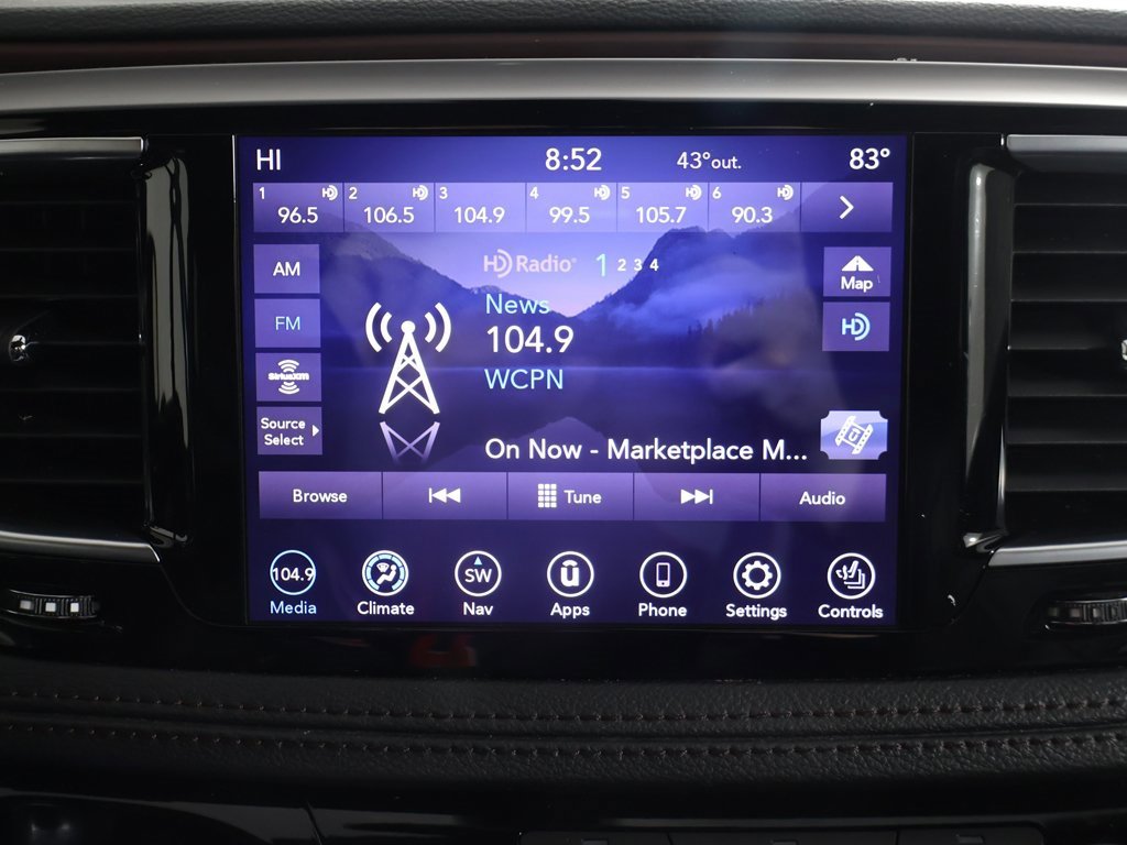 Used 2020 Chrysler Pacifica Limited image 45