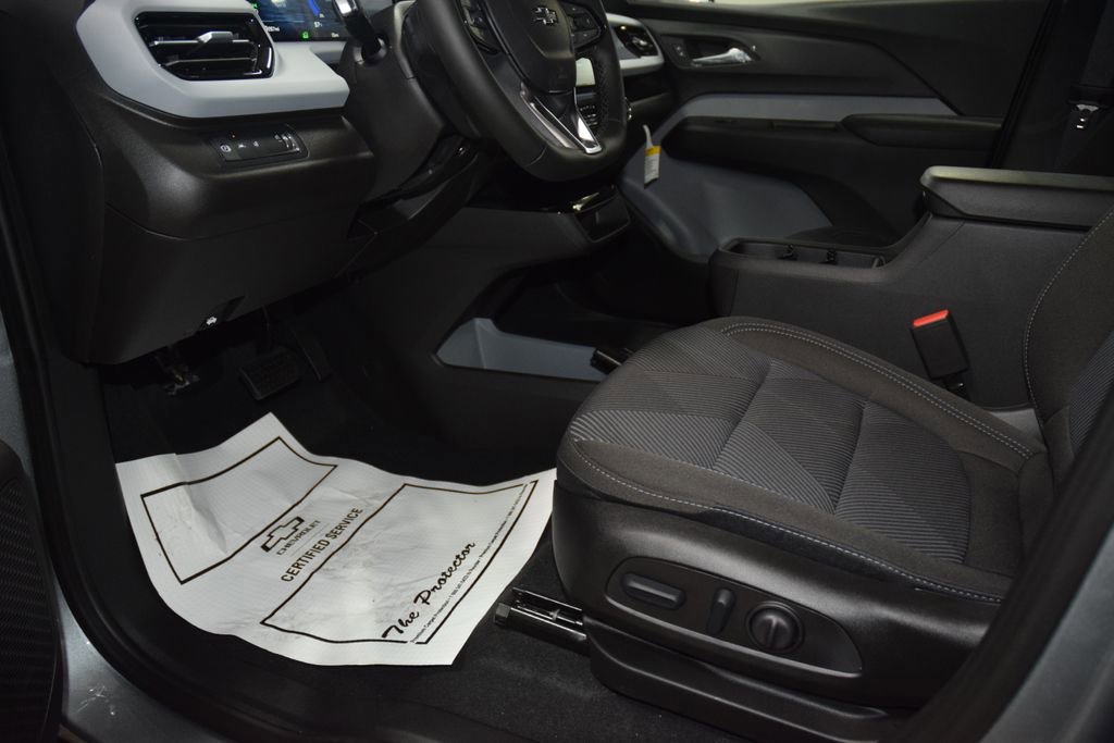 New 2027 Chevrolet Bolt LT w/ Comfort Package image 34