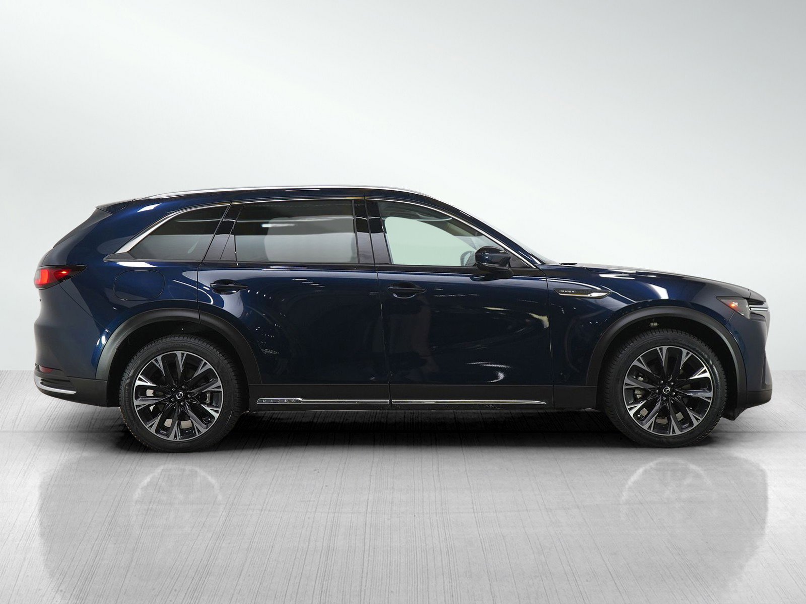 Used 2024 MAZDA CX-90 Plug-In Hybrid w/ Premium Pkg AWD/4WD image 6