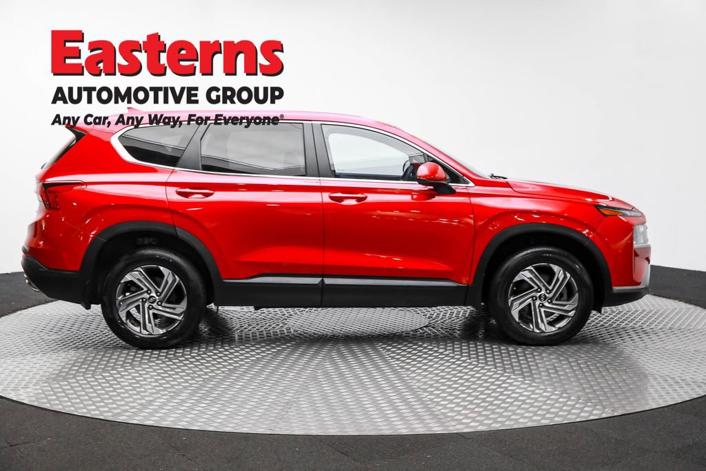 Used 2022 Hyundai Santa Fe SE image 4