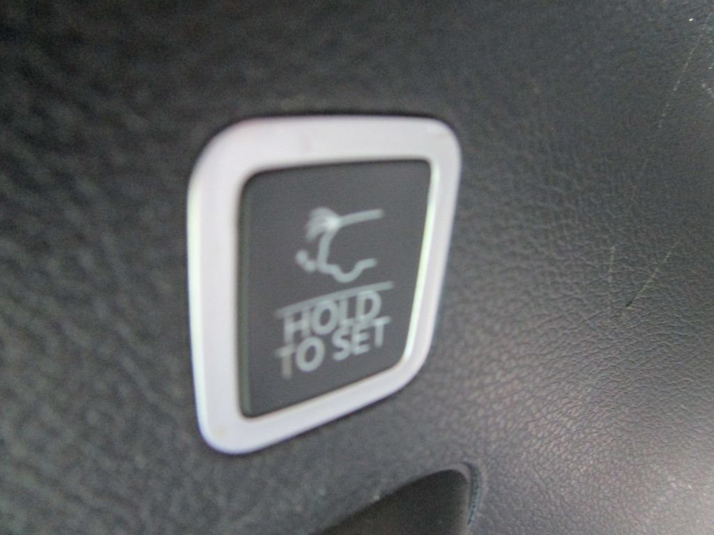 Used 2022 Jeep Wagoneer Series III AWD/4WD image 15