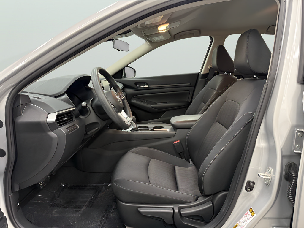 Used 2022 Nissan Altima 2.5 S FWD image 17