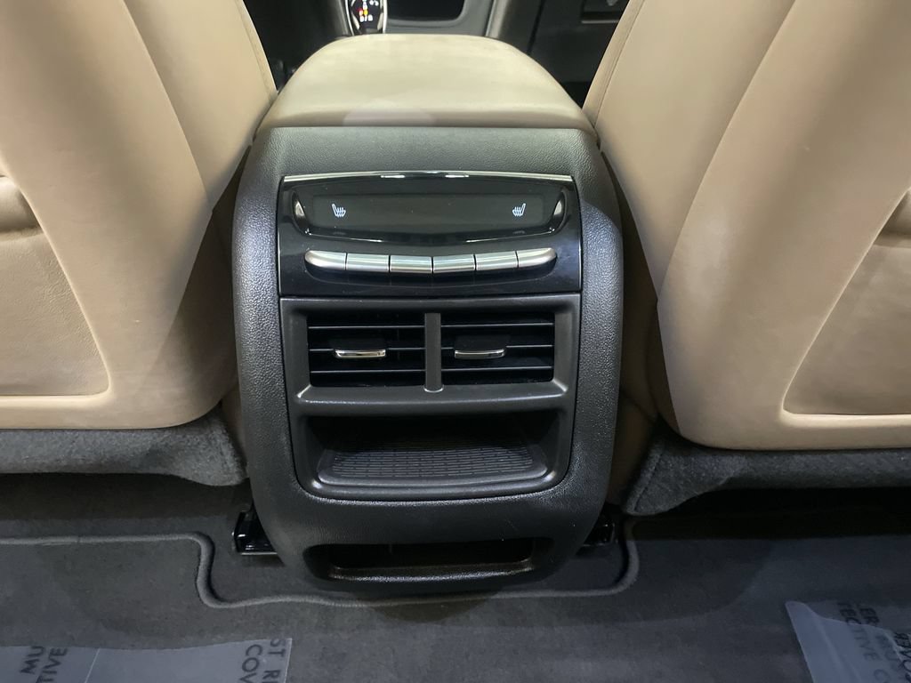 Used 2022 Cadillac XT5 Sportv w/ Platinum Package AWD/4WD image 16