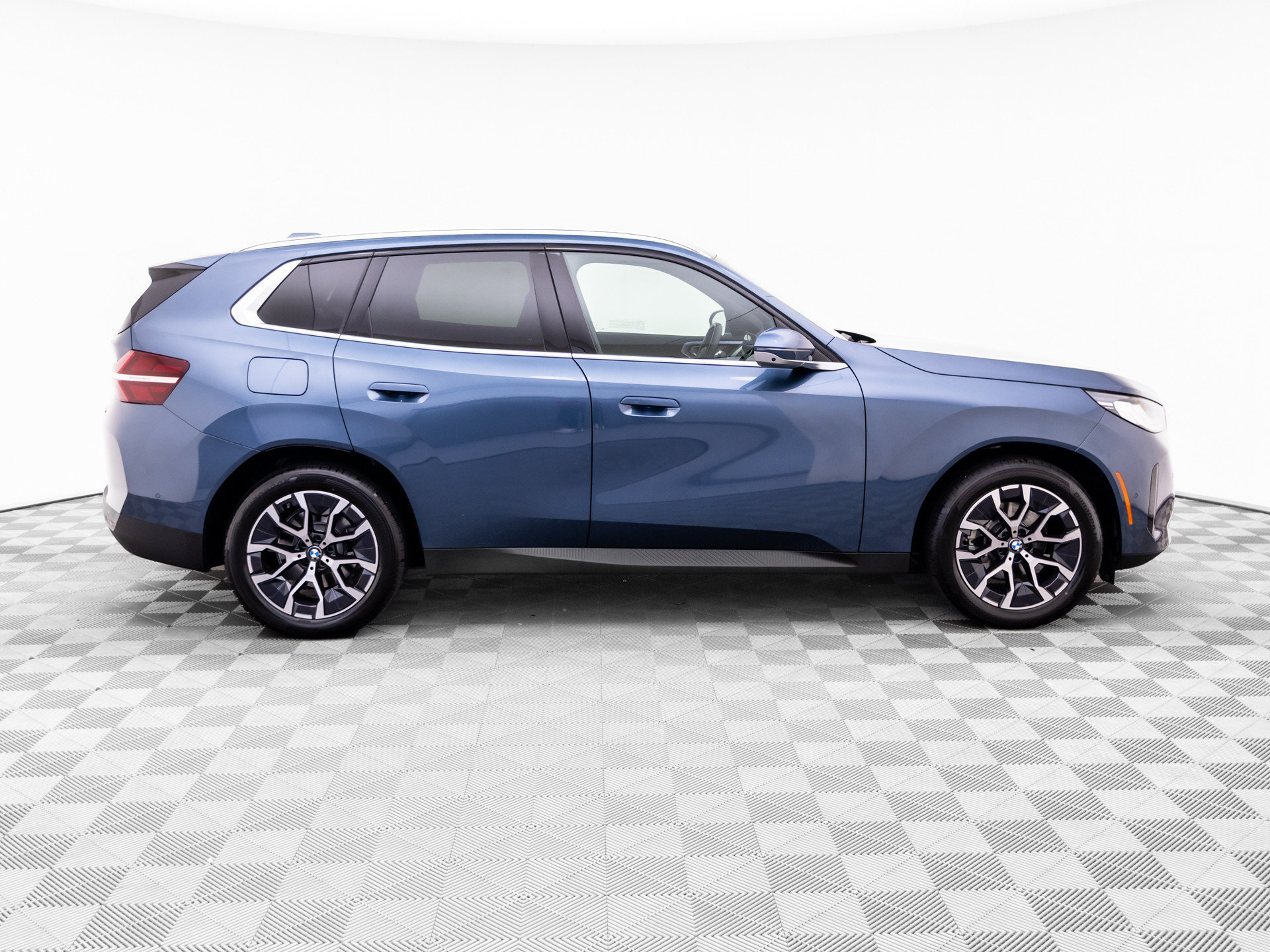 Certified 2026 BMW X3 xDrive30i AWD/4WD image 6