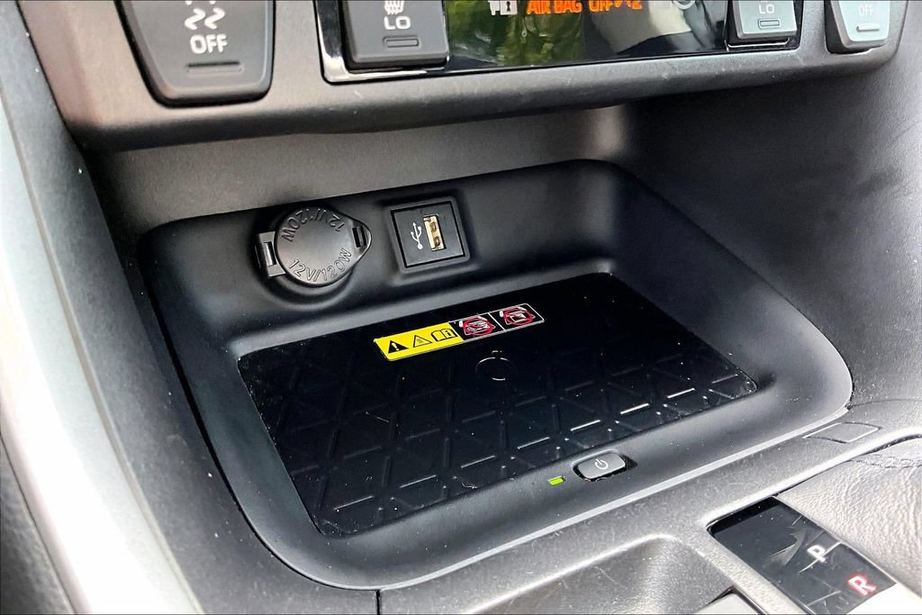 Used 2023 Toyota RAV4 XLE Premium FWD image 27